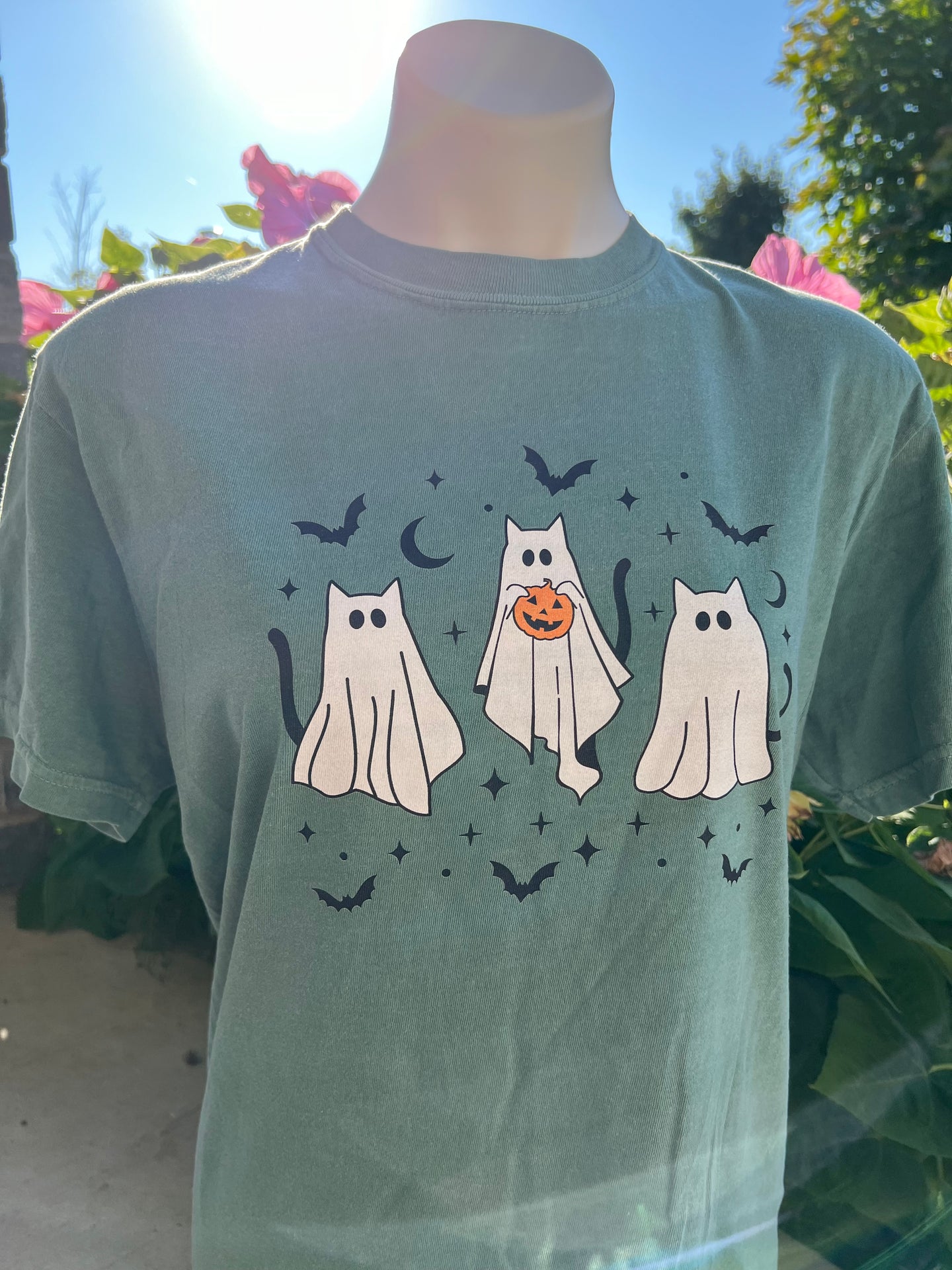 Ghost Kitty Comfort Colors T-shirt for Halloween Fall