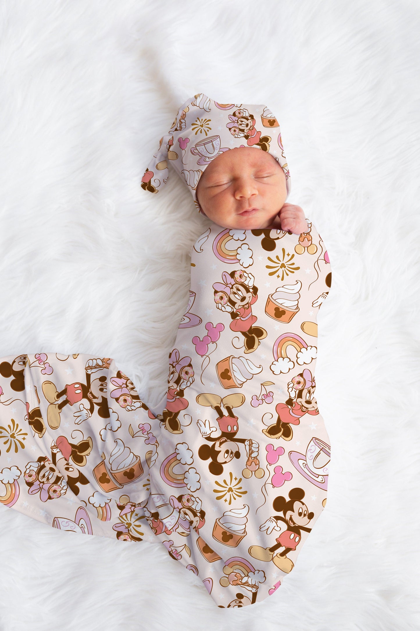 Personalized Disney Swaddle set, Newborn girl hospital reveal outfit, disney baby shower gift, pink disney swaddle bow and hat set
