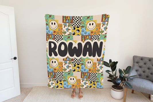 Personalized blanket for boys, Smiley face blanket, checkered throw, birthday gift for him, custom name baby blanket, baby shower gift